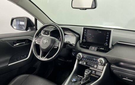 Toyota RAV4, 2020 год, 3 090 000 рублей, 14 фотография