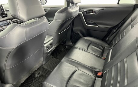 Toyota RAV4, 2020 год, 3 090 000 рублей, 11 фотография