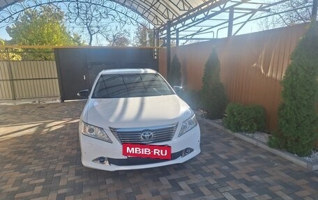 Toyota Camry, 2013 год, 1 800 000 рублей, 2 фотография