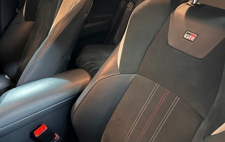 Toyota C-HR I рестайлинг, 2021 год, 2 900 000 рублей, 6 фотография