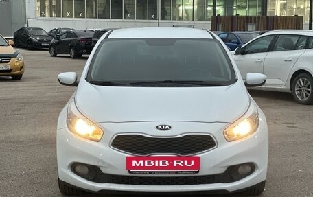 KIA cee'd III, 2014 год, 1 035 000 рублей, 3 фотография