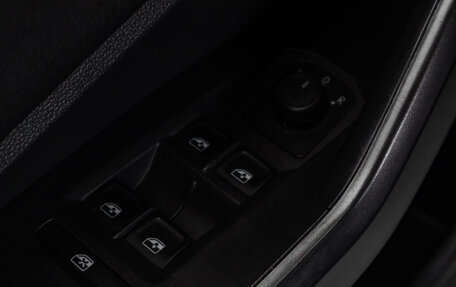 Volkswagen Jetta VII, 2018 год, 1 719 000 рублей, 10 фотография