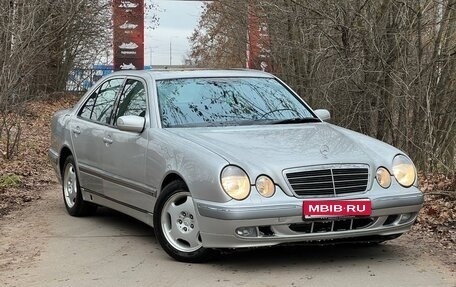 Mercedes-Benz E-Класс, 2000 год, 525 000 рублей, 1 фотография