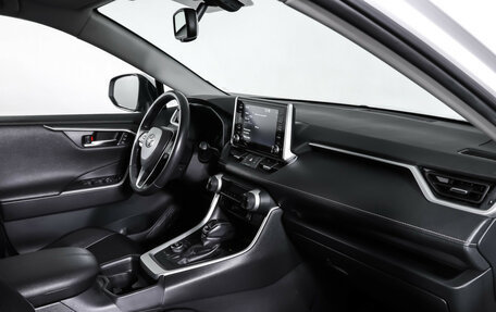 Toyota RAV4, 2020 год, 3 499 000 рублей, 11 фотография