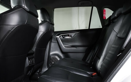 Toyota RAV4, 2020 год, 3 499 000 рублей, 12 фотография