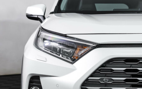 Toyota RAV4, 2020 год, 3 499 000 рублей, 24 фотография