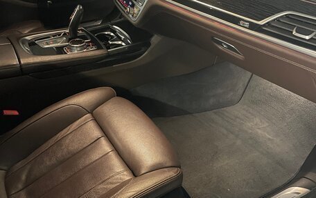 BMW 7 серия, 2015 год, 5 400 000 рублей, 21 фотография