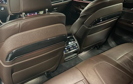 BMW 7 серия, 2015 год, 5 400 000 рублей, 19 фотография