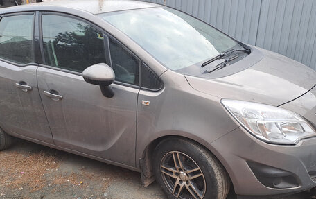 Opel Meriva, 2012 год, 700 000 рублей, 14 фотография