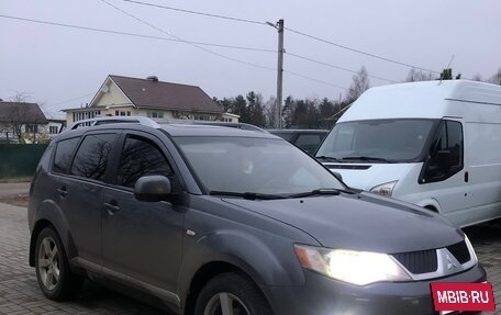 Mitsubishi Outlander III рестайлинг 3, 2008 год, 940 000 рублей, 3 фотография