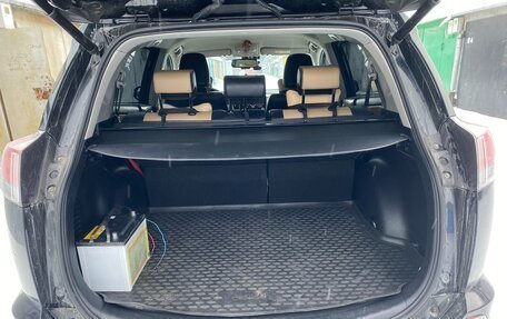 Toyota RAV4, 2019 год, 3 150 000 рублей, 8 фотография