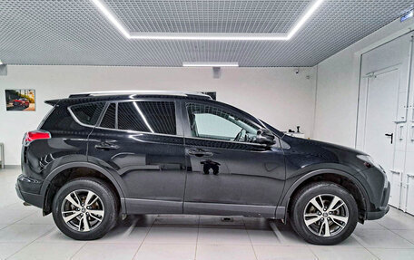 Toyota RAV4, 2018 год, 2 154 000 рублей, 8 фотография