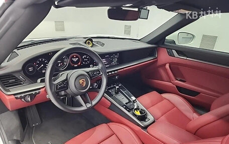 Porsche 911, 2023 год, 15 000 000 рублей, 6 фотография