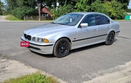 BMW 5 серия, 2003 год, 1 000 000 рублей, 6 фотография