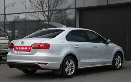 Volkswagen Jetta VI, 2011 год, 935 000 рублей, 5 фотография