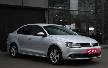Volkswagen Jetta VI, 2011 год, 935 000 рублей, 3 фотография
