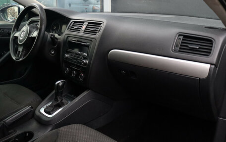 Volkswagen Jetta VI, 2011 год, 935 000 рублей, 9 фотография