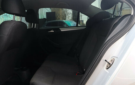 Volkswagen Jetta VI, 2011 год, 935 000 рублей, 10 фотография