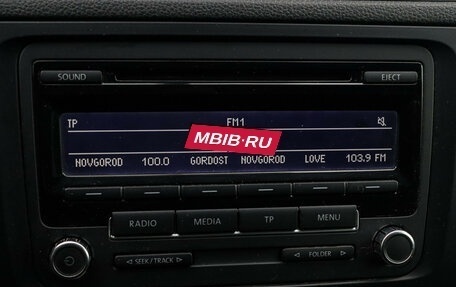 Volkswagen Jetta VI, 2011 год, 935 000 рублей, 13 фотография