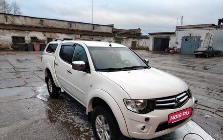 Mitsubishi L200 IV рестайлинг, 2012 год, 1 640 000 рублей, 4 фотография