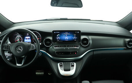 Mercedes-Benz V-Класс, 2023 год, 10 900 000 рублей, 12 фотография