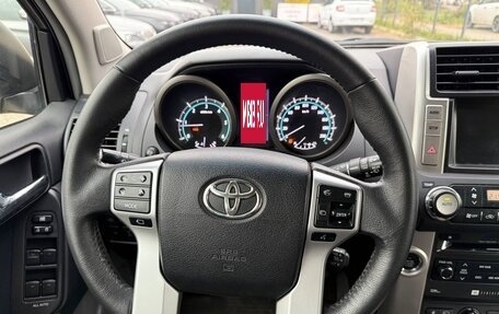 Toyota Land Cruiser Prado 150 рестайлинг 2, 2011 год, 2 450 000 рублей, 13 фотография