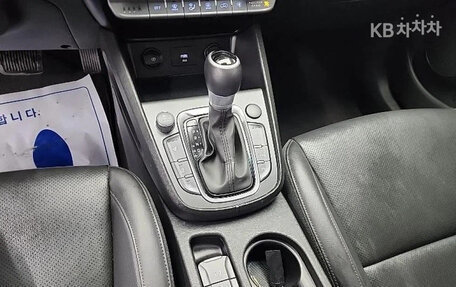 Hyundai Kona I, 2022 год, 1 800 000 рублей, 6 фотография