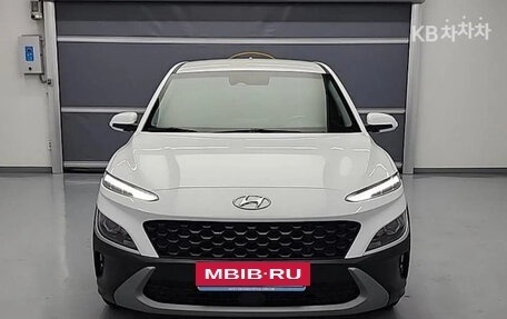 Hyundai Kona I, 2022 год, 1 800 000 рублей, 3 фотография
