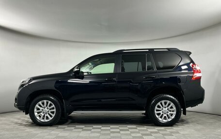 Toyota Land Cruiser Prado 150 рестайлинг 2, 2016 год, 4 599 000 рублей, 3 фотография