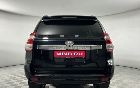 Toyota Land Cruiser Prado 150 рестайлинг 2, 2016 год, 4 599 000 рублей, 5 фотография