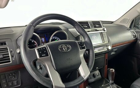 Toyota Land Cruiser Prado 150 рестайлинг 2, 2016 год, 4 599 000 рублей, 12 фотография