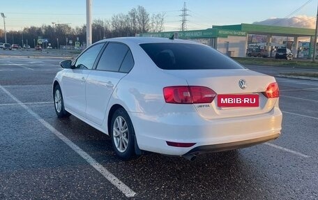Volkswagen Jetta VI, 2014 год, 1 000 000 рублей, 3 фотография