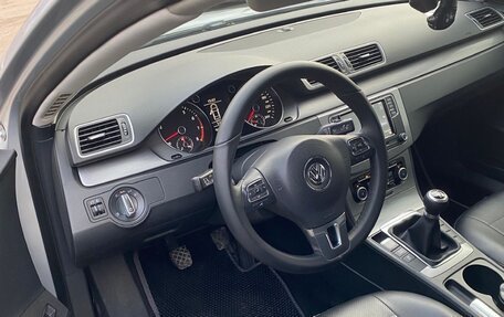 Volkswagen Passat B7, 2011 год, 1 200 000 рублей, 13 фотография