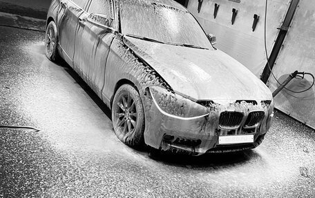 BMW 1 серия, 2011 год, 650 000 рублей, 2 фотография