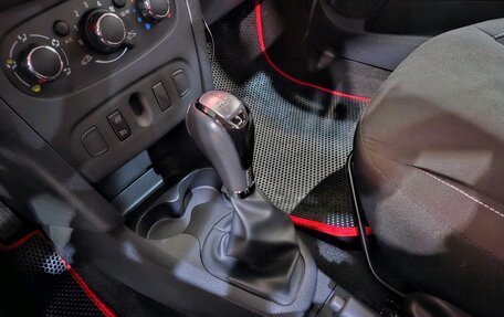 Renault Sandero II рестайлинг, 2020 год, 1 249 000 рублей, 17 фотография