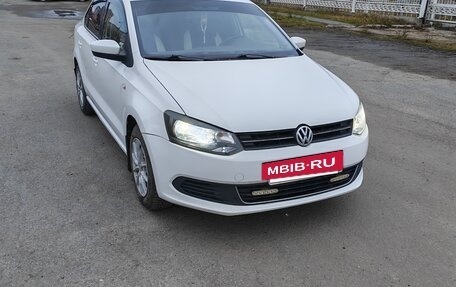 Volkswagen Polo VI (EU Market), 2012 год, 690 000 рублей, 3 фотография