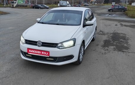 Volkswagen Polo VI (EU Market), 2012 год, 690 000 рублей, 2 фотография