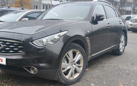 Infiniti FX II, 2012 год, 1 000 000 рублей, 1 фотография