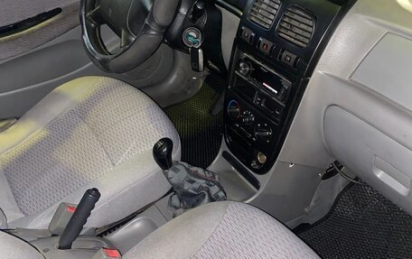 KIA Rio II, 2002 год, 230 000 рублей, 8 фотография