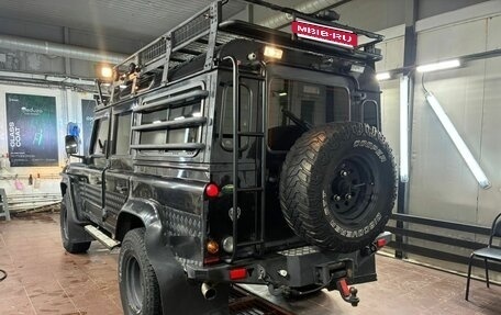 Land Rover Defender I, 2009 год, 2 000 000 рублей, 4 фотография