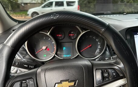 Chevrolet Cruze II, 2011 год, 600 000 рублей, 14 фотография