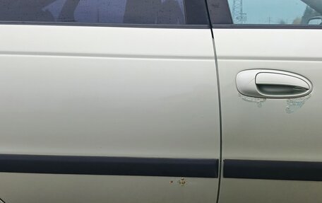 Toyota Avensis III рестайлинг, 1998 год, 360 000 рублей, 4 фотография