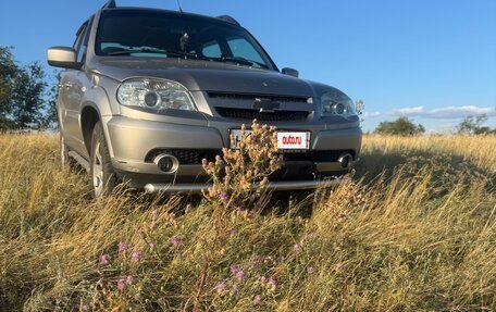 Chevrolet Niva I рестайлинг, 2010 год, 415 000 рублей, 3 фотография