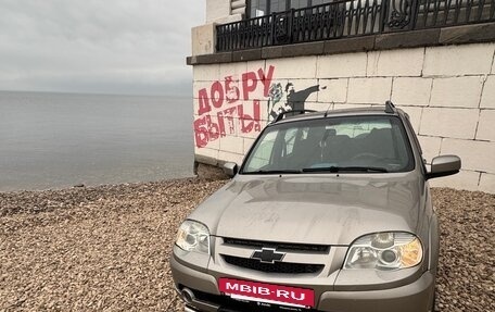 Chevrolet Niva I рестайлинг, 2010 год, 415 000 рублей, 6 фотография