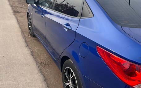 Hyundai Solaris II рестайлинг, 2011 год, 690 000 рублей, 4 фотография