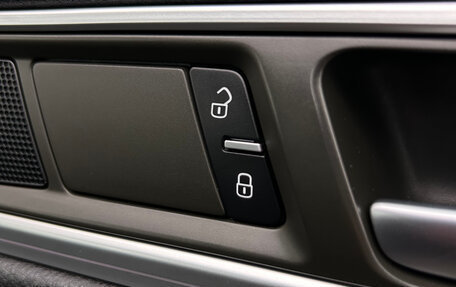 Volkswagen Touareg III, 2014 год, 1 870 000 рублей, 24 фотография