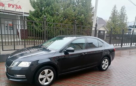 Skoda Octavia, 2017 год, 1 790 000 рублей, 5 фотография