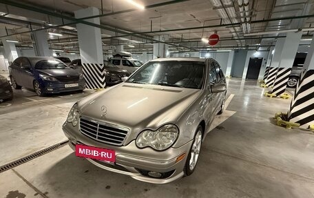 Mercedes-Benz C-Класс, 2006 год, 750 000 рублей, 3 фотография