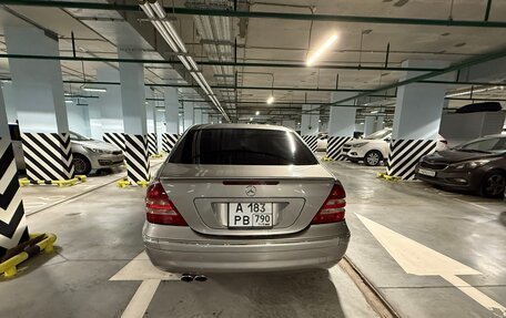 Mercedes-Benz C-Класс, 2006 год, 750 000 рублей, 8 фотография