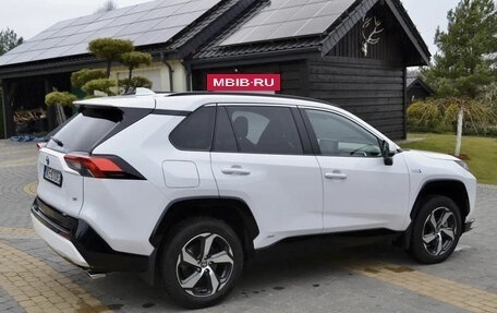 Toyota RAV4, 2021 год, 2 900 000 рублей, 6 фотография